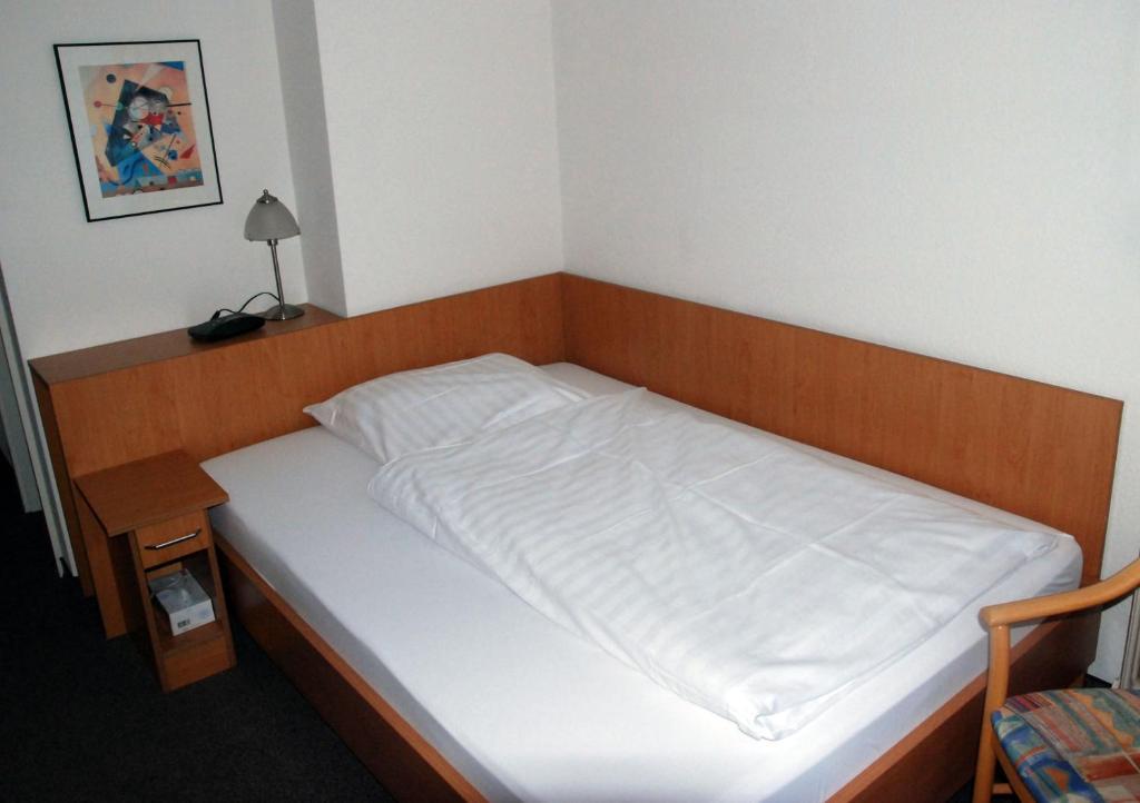 Gaestehaus Ziegler Stuttgart Kamer foto