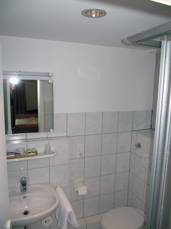 Gaestehaus Ziegler Stuttgart Buitenkant foto