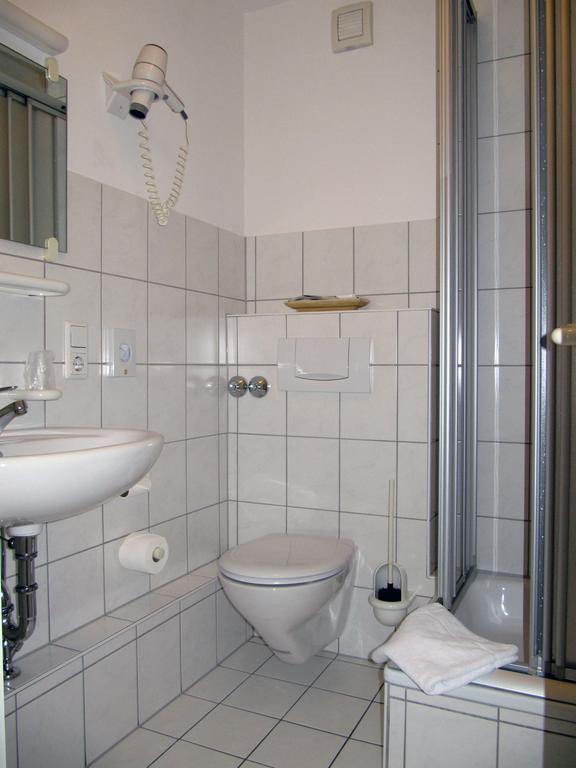 Gaestehaus Ziegler Stuttgart Buitenkant foto